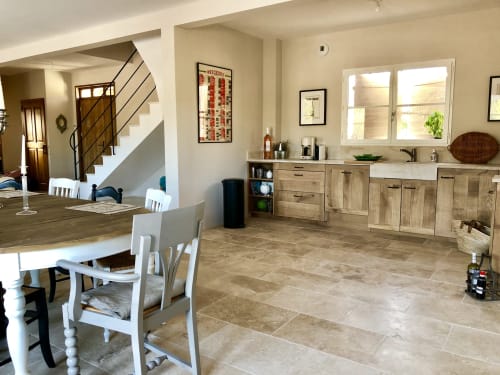 Espace cuisine et salle à manger, La Melonnerie, Bastide, Lacoste, Luberon.