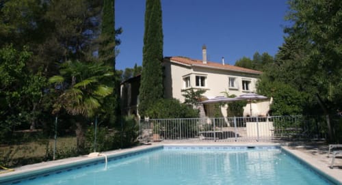 Location gîtes avec piscine - proche Marseille | Chambres d'hôtes et gîtes Le Laou