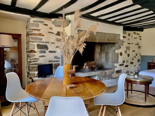 Grand gîte, table à manger, Manoir de la Bégaudière, Le Duguay Trouin, Mont-Dol.