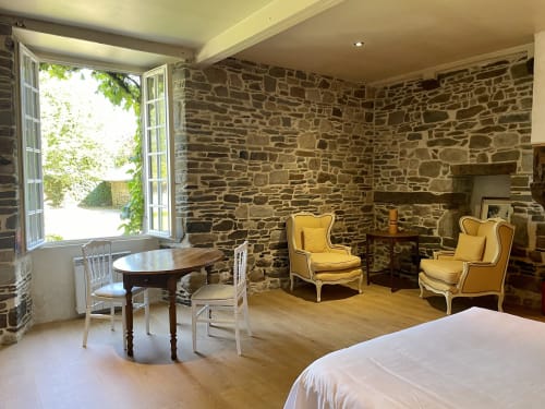 Chambre double, espace chambre, Manoir de la Bégaudière, Le Mahé de la Bourdonnais, Mont-Dol.
