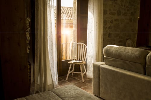 ALOJAMIENTOS VICTORIA | Habitación moderna y cálida en Sigüenza