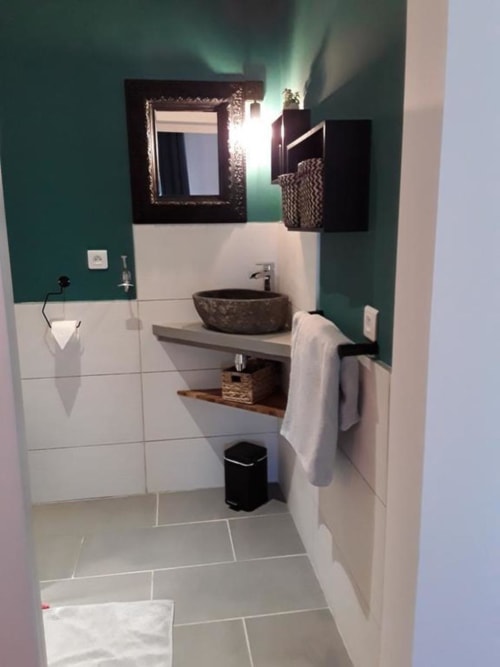 Salle de bain contemporaine - B&B provence-alpes-côte-d'azur