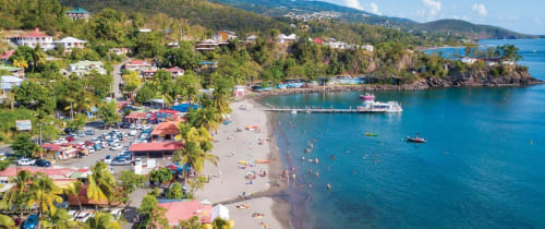 Village, paysage, pointe-noire, hébergements insolites, West Indies cottage, Plage de Malendure, Guadeloupe. 
