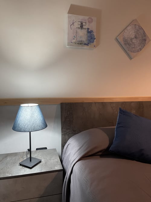 Neptune Room | Trastevere & Gianicolo Sweet Rest, Roma. Camera matrimoniale con bagno privato in camera con vista giardino interno, offre prodotti da bagno, bidet, WC, doccia, asciugamani, asciugacapelli, cucina attrezzata, piano cottura, forno, microonde, macchina da caffè, Tv, Netflix.
