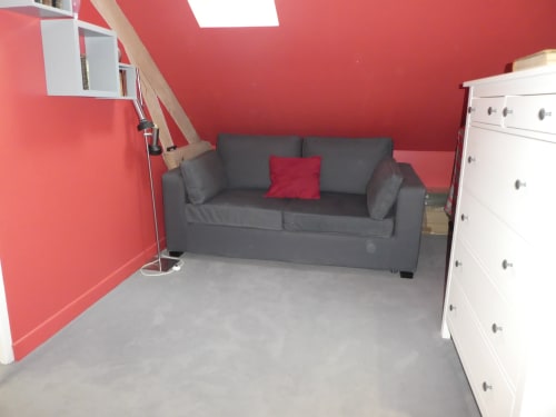 Espace détente, canapé, Le Rabelais, gîte, chaumières du chêne, Pouillé, 
Loir-et-Cher