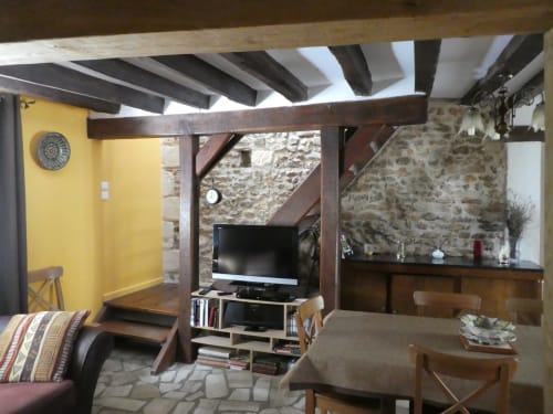 Séjour avec télévision, Le Palissy, gîte, chaumières du chêne, Pouillé, 
Loir-et-Cher