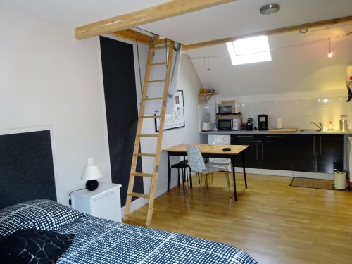 Intérieur, salon cuisine, logement, Agnes Sorel, chaumières du chêne, Pouillé, Loir-et-Cher