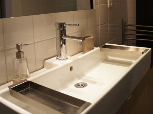 Lille La Madeleine guest apartment bathroom