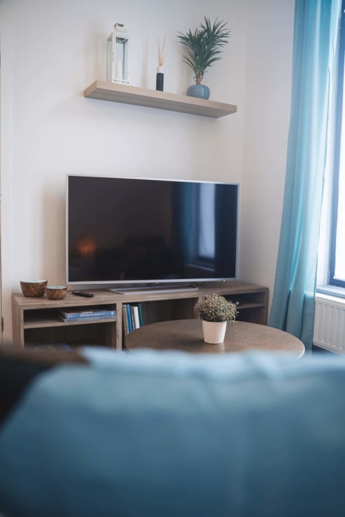 TV HD - Green suite - Color residence, Mons, Belgique