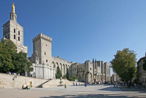 Avignon et le Palais des Papes | Mas la Belle Vie