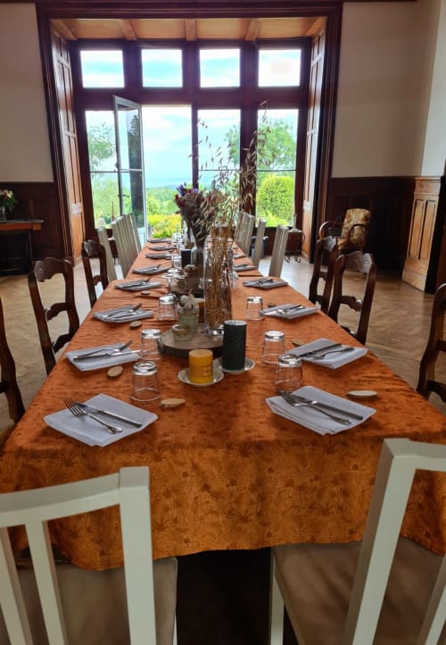 Chateau de Villeneuve Montolieu, chambre d'hotes avec petit-déjeuner -   gîtes - table d'hôtes Montolieu - Toulouse location vacances 