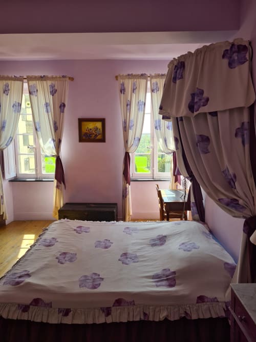 Chateau de Villeneuve Montolieu, chambre d'hotes avec petit-déjeuner -   gîtes - table d'hôtes Montolieu - Chambre Parme pour 2 personnes