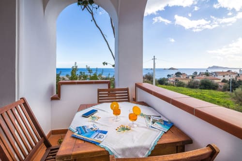 Appartamento 2A | Casa Anna, Santa Maria Navarrese, Appartamenti, Sardegna, Ogliastra, Letto matrimoniale, Letto a castello, Cucina attrezzata, Divano letto, Bagno privato, Aria condizionata