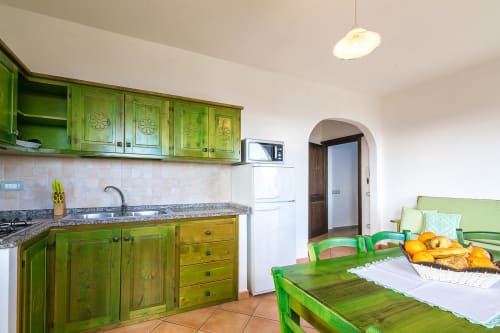 Appartamento 2A | Casa Anna, Santa Maria Navarrese, Appartamenti, Sardegna, Ogliastra, Letto matrimoniale, Letto a castello, Cucina attrezzata, Divano letto, Bagno privato, Aria condizionata