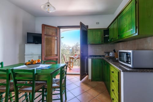 Appartamento 2B | Casa Anna, Santa Maria Navarrese, Appartamenti, Sardegna, Ogliastra, Letto matrimoniale, Letto a castello, Cucina attrezzata, Divano letto, Bagno privato, Aria condizionata