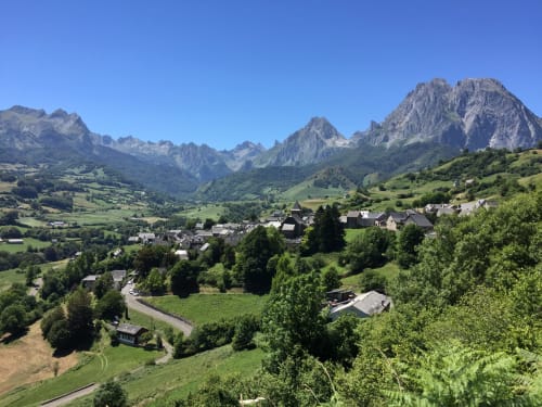 Cirque de Lescun - Le gite des mousquetaires -gite de groupe -Lanne en baretous
Gîte, Des, Mousquetaires
Lanne En Baretous
Béarn
Pyrénées-Atlantiques
Location de Vacances
Gîte 15 personnes
Gîte, au bord d’un ruisseau Location de Vacance dans le Béarn
Gîte avec jardins
Stage bien-être
Gîte, pleine nature le Bearn pour 15 personnes
Gîte en montagne dans les Pyrénées-Atlantiques
7 chambres
5 
Salles de bain
Gîte de Groupe
Gîte de famille
Location de Vacances pour les randonnées
Location de Vacances pour faire du ski a
La Pierre Saint Martin
Location de Vacances Oloron-Sainte-Marie
Vacances en montagne, Pyrénées atlantiques
Location de Vacances, stage, méditation
Location de Vacance stage de yoga
Hébergement accessibilité handicapées
Hébergement pour fauteuil, roulant