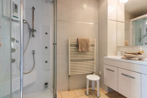 Bathroom, shower, Flopré, bed and breakfast, gîte de France, Flocourt.