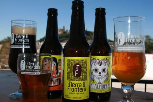 Mirador Tierra de Frontera - cervezas en paisaje historico, Álcalá la Jaén, España