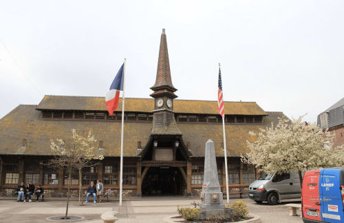 Etretat L'Aiguille Creuse Hotel Restaurant - Normandy - Cliff of Etretat Holiday rental - covered market