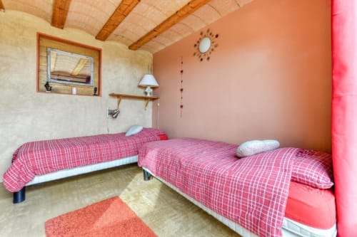 Logement et chambres, gîte soyez, au petit paradis, séjour haute-languedoc, Velieux.