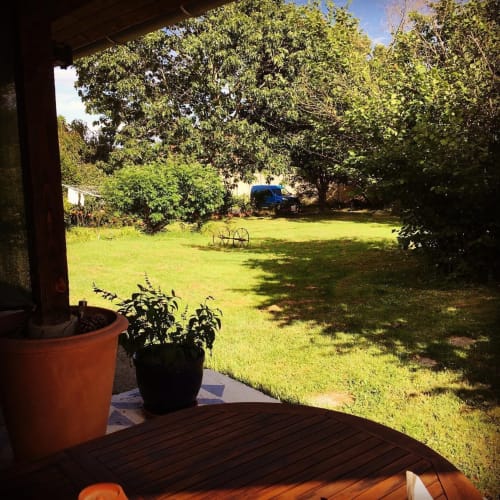 Garden with lush greenery, Domaine à Marmande