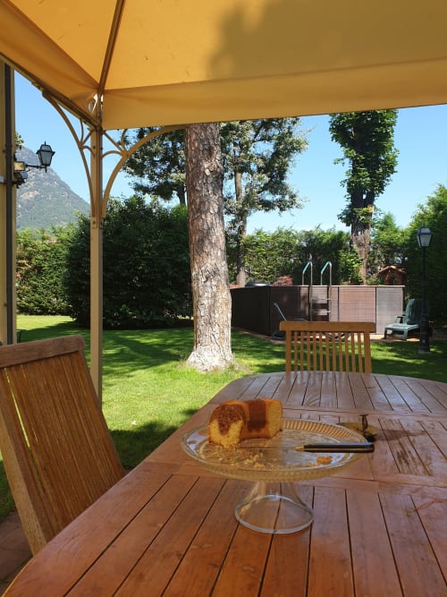 Villa Mirano B&B | Rooms in Piossasco, on the outskirts of Turin. It offers swimming pool, garden, free Wifi, flat screen TV, pets allowed, continental breakfast, free indoor parking, children's area. Nearby: ZOOM Biopark, Susa Valley, ski slopes, cycling, motorbike tourism.