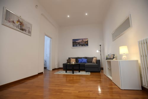 Big House Colosseum | Roma Casa Tua Alloggi Roma, Italia, Colosseo, zona, quartiere, 6 persone, sei persone, letto matrimoniale, divano letto, letto singolo camera doppia, bagno privato, doccia, asciugacapelli, TV, wifi, aria condizionata, Foro Romano, Fori Imperiali, Altare della Patria, salone, cucina 