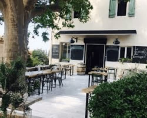 Restaurant la cuisine du potager à Coudoux Chambre d'hôtes maison florence ivakno à coudoux proche Aix-en-provence meublé de tourisme 4 étoiles suite romantique avec jacuzzi et piscine maison de vacances pour 15 personnes gîte de charme pour 4 gîte de charme