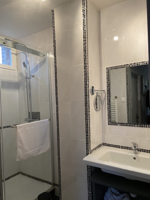 Double room, Hotel, restaurant, Le Clos Normand, Parc, Dieppe, Martin-Eglise, Normandy, Seine-Maritime, gourmet restaurant, stay, holidays, coast of Normandy, river, garden, wedding