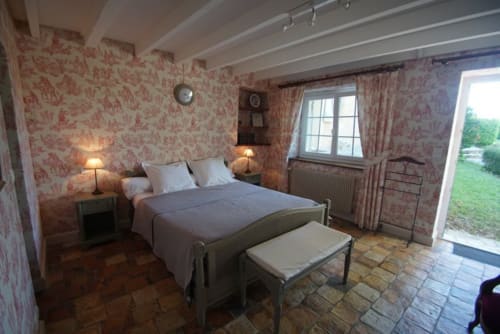 Chambre d'hôtes Pivoines - Saint-Genès-de-Castillon proche Sarlat - vacances en famille Dordogne - Moulin Notre Dame 