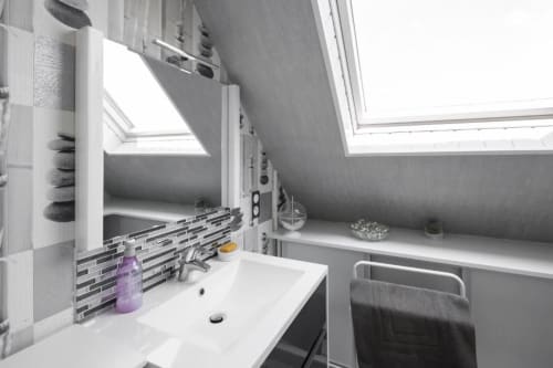 Chambre d'hôtes avec salle de bain privée - accès terrasse et jardin - Chez Marie et Jean-François 