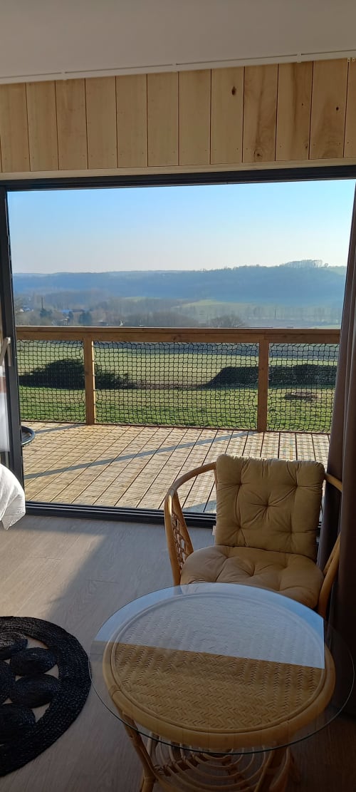Demeure de la Garenne. Cabane de l'écureuil. Hébergement insolite. Nuit insolite. Week-end insolite. Vacances. Luxe et confort moderne. Eco Lodge. Cabane en bois. Cabane dans les arbres. Chambres d'hôtes. Montmirail. Tourisme en Champagne. Bed and breakfast. Hôtels. Hotel. Piscine. Terrasse. Vélo. Nature. Parc. Jardin. Location à la nuit. Maison d'hôtes. Vue panoramique. Vue nature. Dépaysement. Evasion. Séjour relaxant. Tourisme vert. Campagne. Arbres centenaires. Forêt. Vue étoilée. Observation des étoiles. Petit déjeuner en panier. Séjour romantique. Séjour Famille. Capacité résidence 14 personnes. Résidence grande capacité.Residence of the Garenne. Squirrel hut. Unusual accommodation. Unusual night. Unusual weekend. Vacation. Luxury and modern comfort.Ecolodge. Wooden cabin. Tree house. Guest rooms. Montmirail. Tourism in Champagne. Bed and breakfast. Hotels. Hotel. Pool. Terrace. Bike. Nature. Park. Garden. Rental by the night. Guest House. Panoramic view. Natural view. Change of scenery. Evasion. Relaxing stay. Green tourism. Countryside. Centennial trees. Forest. Starry view. Stargazing. Breakfast in basket. Romantic stay. Family stay. Residence capacity 14 people. Large capacity residence