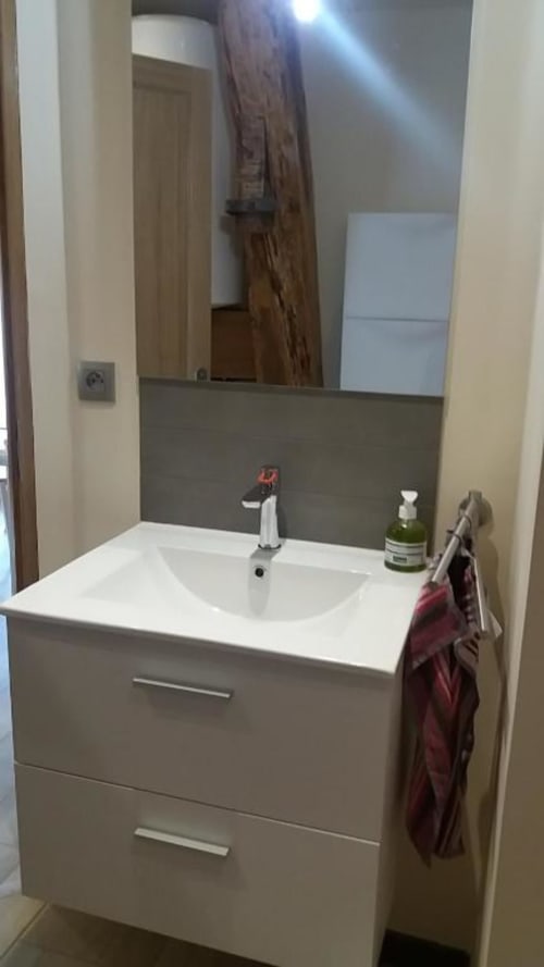 Salle de bain, la closerie, logement séjour Bourgogne. 