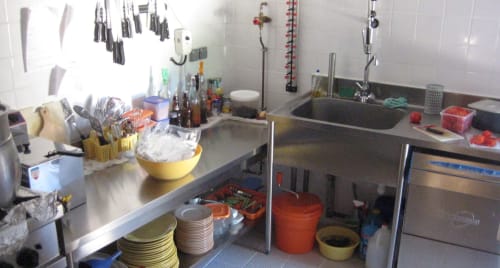 cuisine équipée-location-sud de la France-table d'hôtes