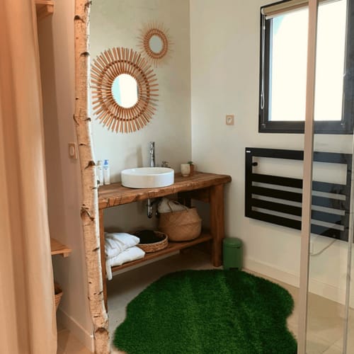 Chambre d'hôtes maison florence ivakno à coudoux proche Aix-en-provence meublé de tourisme 4 étoiles suite romantique avec jacuzzi et piscine maison de vacances pour 15 personnes gîte de charme pour 4 gîte de charme suite nature