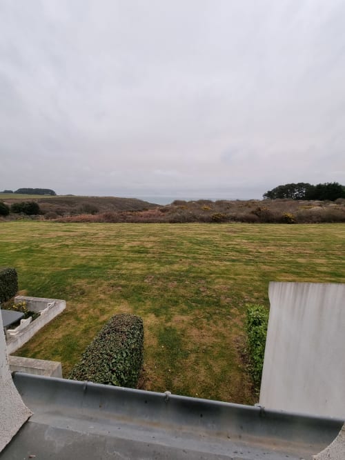 Vue mer depuis la Résidence N°35 à Locations Loc'Maria, Belle Île-en-Mer, surplombant le paysage côtier