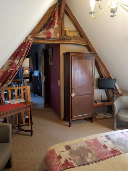 Grande chambre 4 personnes - séjour en famille St Wandrille Rançon proche Rouen - avec salle de bain privée - Duck House 