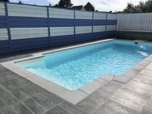 Piscine extérieure et chauffée, spa, logement ile de groix, ile et villas groix, piscine chauffée, villas. 