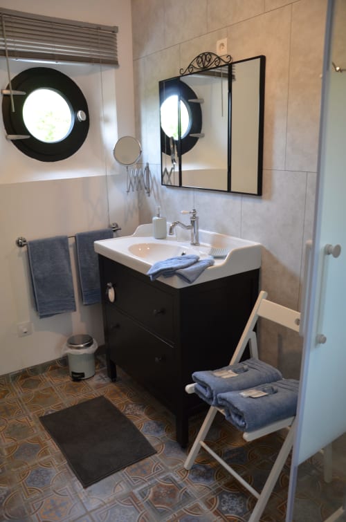 Chambre deux personnes - Salle de bain privée - Maison D'Hôtes L'Authentique