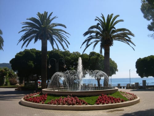 Locanda San Tomaso, palazzo restaurato con camere in centro, a pochi passi dal mare, wifi, tv, frigo, cassaforte, bollitore, climatizzatore.