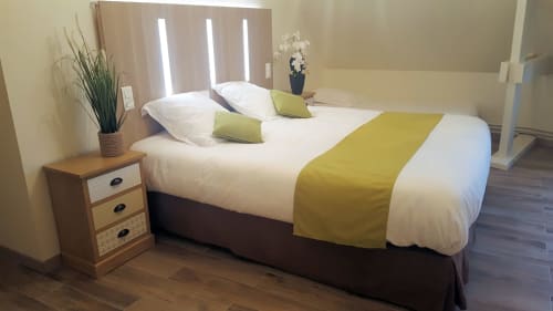 Chambre 2 ou 3 personnes et vue sur jardin et lac