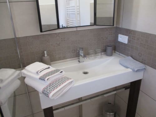 Salle de bain cocooning - chambre d'hôtes 2 personnes - La Maguette - proche Mas de Florette