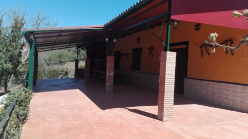 Porche amplio, Casa Bodega Ciprés, piscina privada, Cortijo La Bodega, Benaoján, Málaga, Andalucía