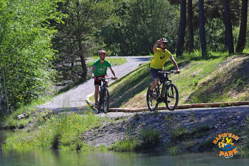 montagne,jardin,verdure,ciel bleu, vacances,week end, tour de france cycliste,Maison d'hôtes,hotel,hôtels,location,gites,meublé tourisme,chambre d'hote de charme,chambre,suite, chambres d'hôtes barcelonnette, chambres d'hôtes jausiers, chambres d'hôtes le sauze, chambre d'hôtes praloup, chambre d'hôtes méolans-revel,chambres d'hôtes saint paul sur ubaye, chambres d'hôtes saint pons, chambres d'hôtes ubaye serre poncon, chambres d'hôtes serre ponçon.