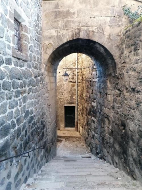 Puy en velay, à visiter, activité, tourisme, auvergne, Le 43, hébergement. 