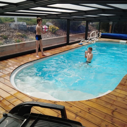 exploitation Grandcourt - Chambre d'hôtes Battery Valley Farm piscine