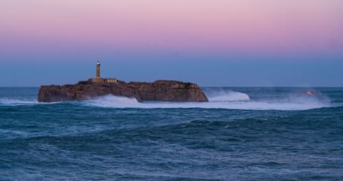 Faro de Santander, Pensión Angelines by Sneuu, Santander, Cantabria.