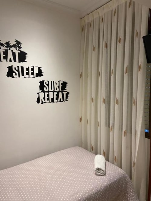 Spacious Single Room - Pensión Angelines by Sneuu, Santander.