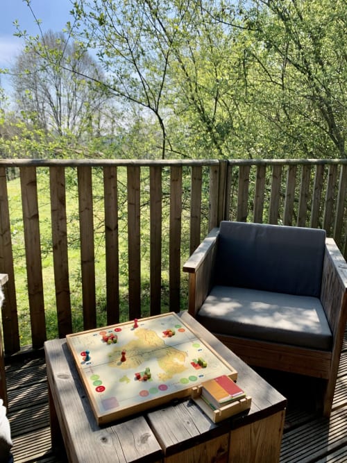 La tente safari - Domaine des Laminak - Bidache - terrasse - jeux