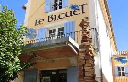 Banon - librairie Le Bleuet - séjour chambres d'hôtes La Maguette 